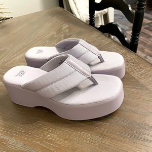 Lavender chunky platform flip flop sandals